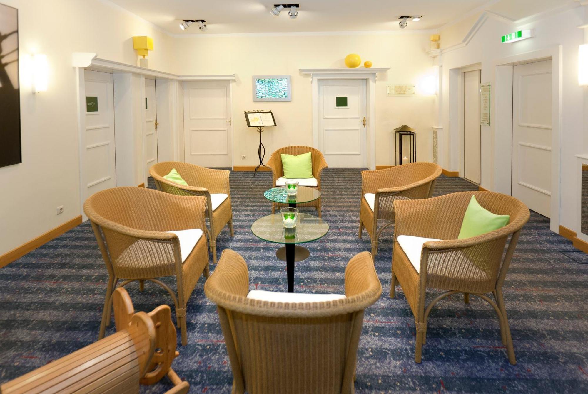 Kress Hotel Bad Soden-Salmunster Bagian luar foto