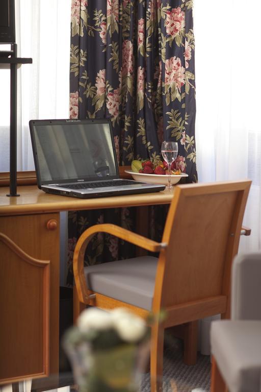 Kress Hotel Bad Soden-Salmunster Bagian luar foto